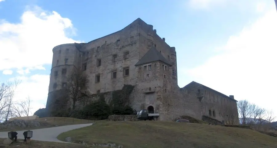 Fornelli pronti al castello per le “cene del giudizio”