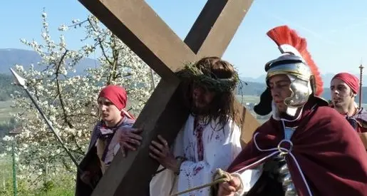 Il Gruppo Arzberg con la Passione di Cristo approda a Romeno