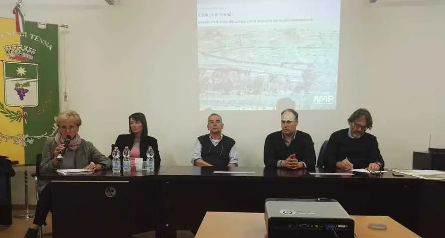 Tenna dice basta ai terreni incolti