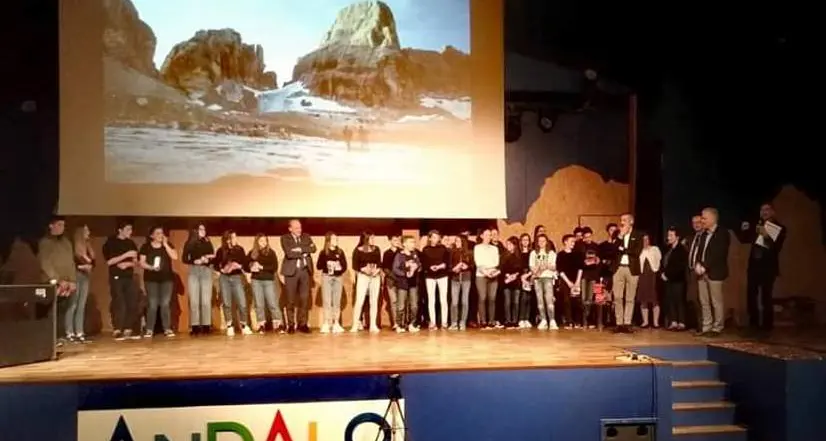 La “lezione” degli alunni sulle Dolomiti nell’Unesco