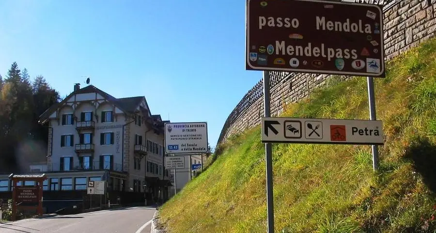 Semaforo “intelligente” al Passo