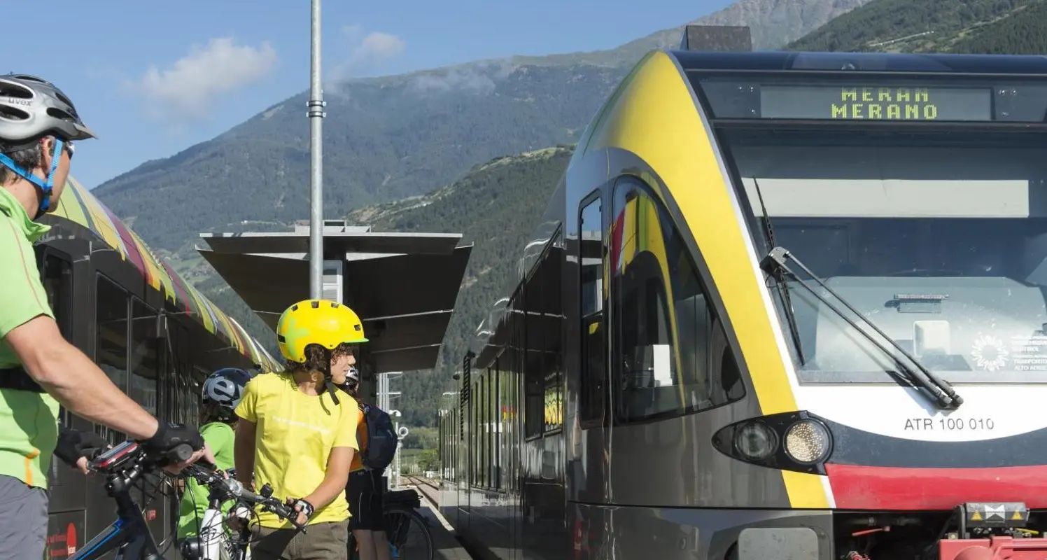 Ferrovia della Val Venosta, bus navetta per le bici