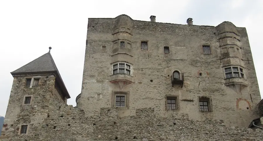 Il “silent book” che racconta l’epopea del castello