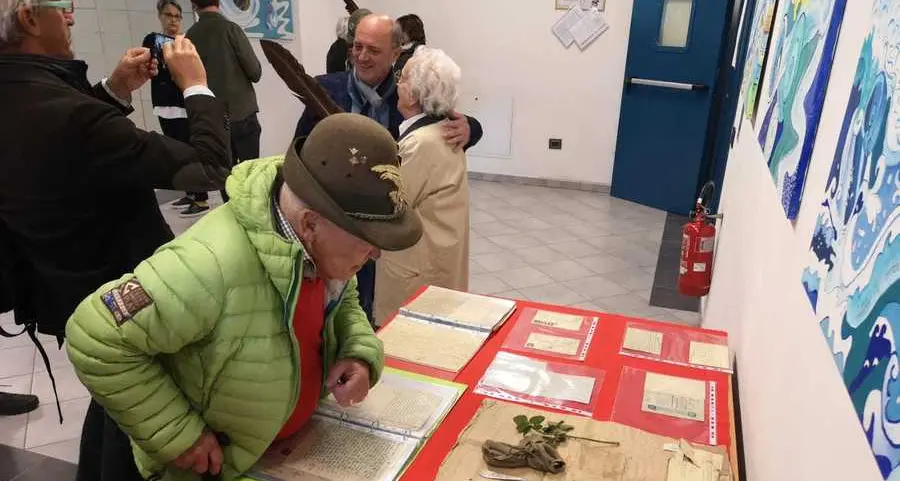 L’omaggio degli studenti al soldato mai più tornato