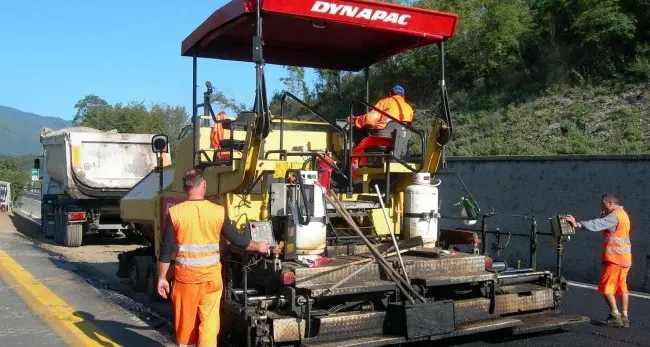 Lavori oggi al via per sistemare l’asfalto in centro e frazioni