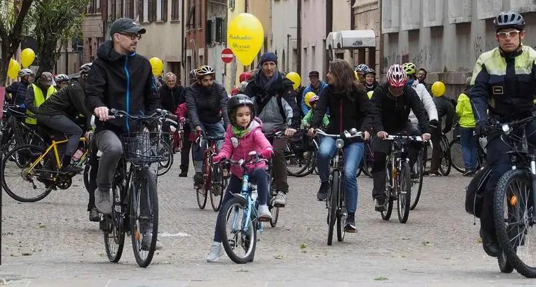 Polizia locale in bicicletta: l’esordio a «Bimbimbici»
