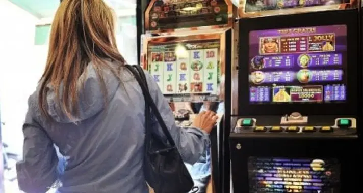 Il Comune di Storo mette al bando le slot machine