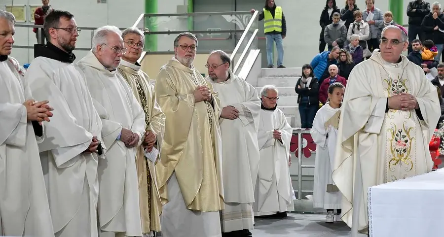 «La gioia del Vangelo non è sui social ma nelle relazioni»