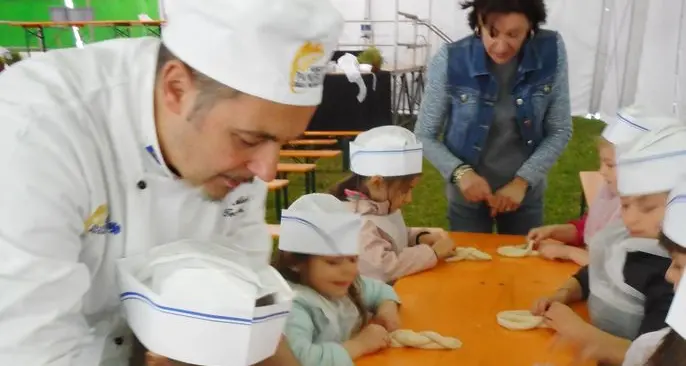 Dai chicchi di frumento al pane gli scolari alla scoperta di una bontà