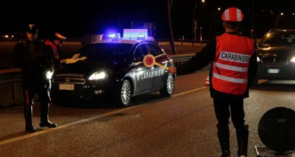 Cavalese, alla guida ubriaco e senza patente, denunciato