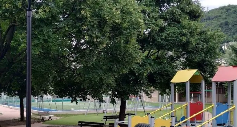 Nuova illuminazione nel parco di via Rosmini