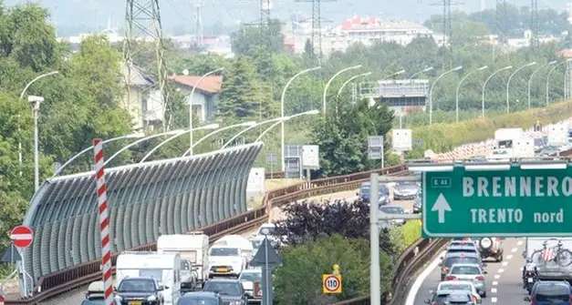 A22, fine settimana di traffico intenso in entrambe le direzioni