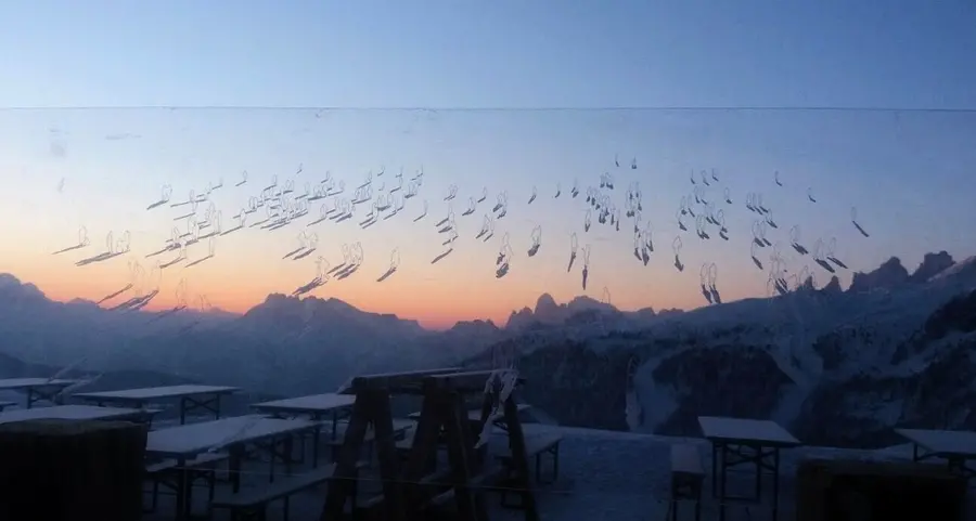Una visione diversa dell’alba grazie a “Ombries” di Rossi