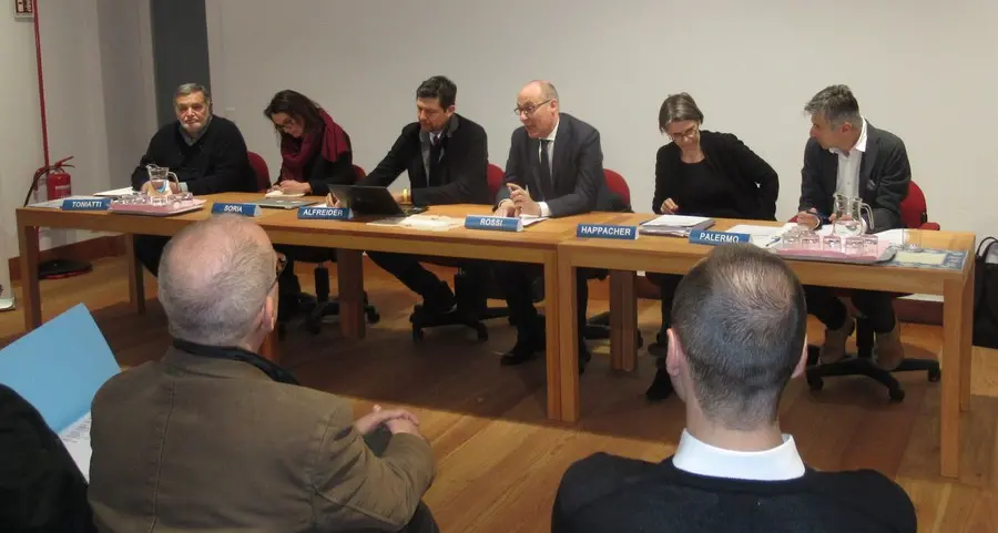 «Lingue minoritarie escluse da Internet»