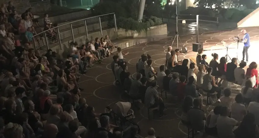 Apre il bar del parco urbano e “scoppia” l’estate ricreativa