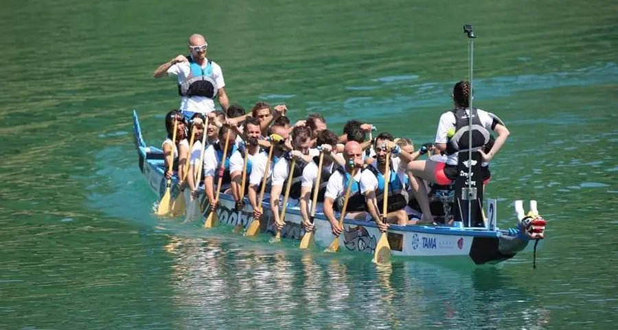 I dragoni tornano a solcare le acque del lago di Coredo