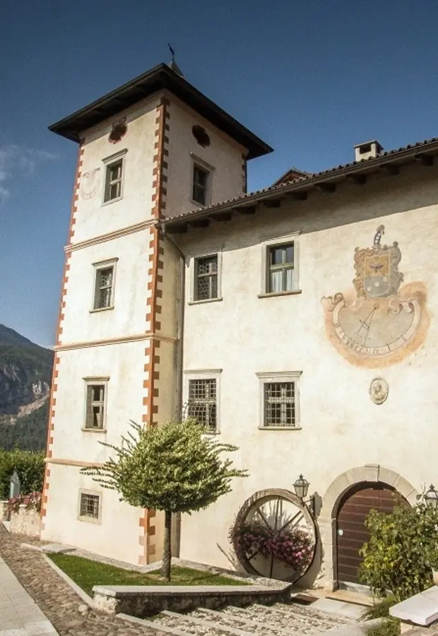 La diga e il palazzo storico: tre mostre a Casa Campia