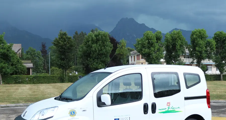 Auto medica del Primiero in dono alle cure palliative di Feltre