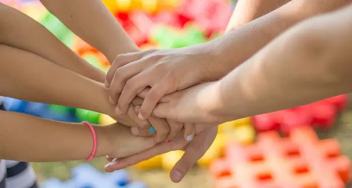 Gara di solidarietà per il bambino rifiutato perché autistico