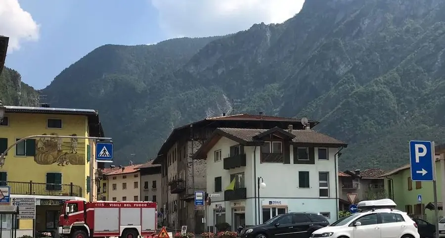 Storo, strada chiusa per crollo