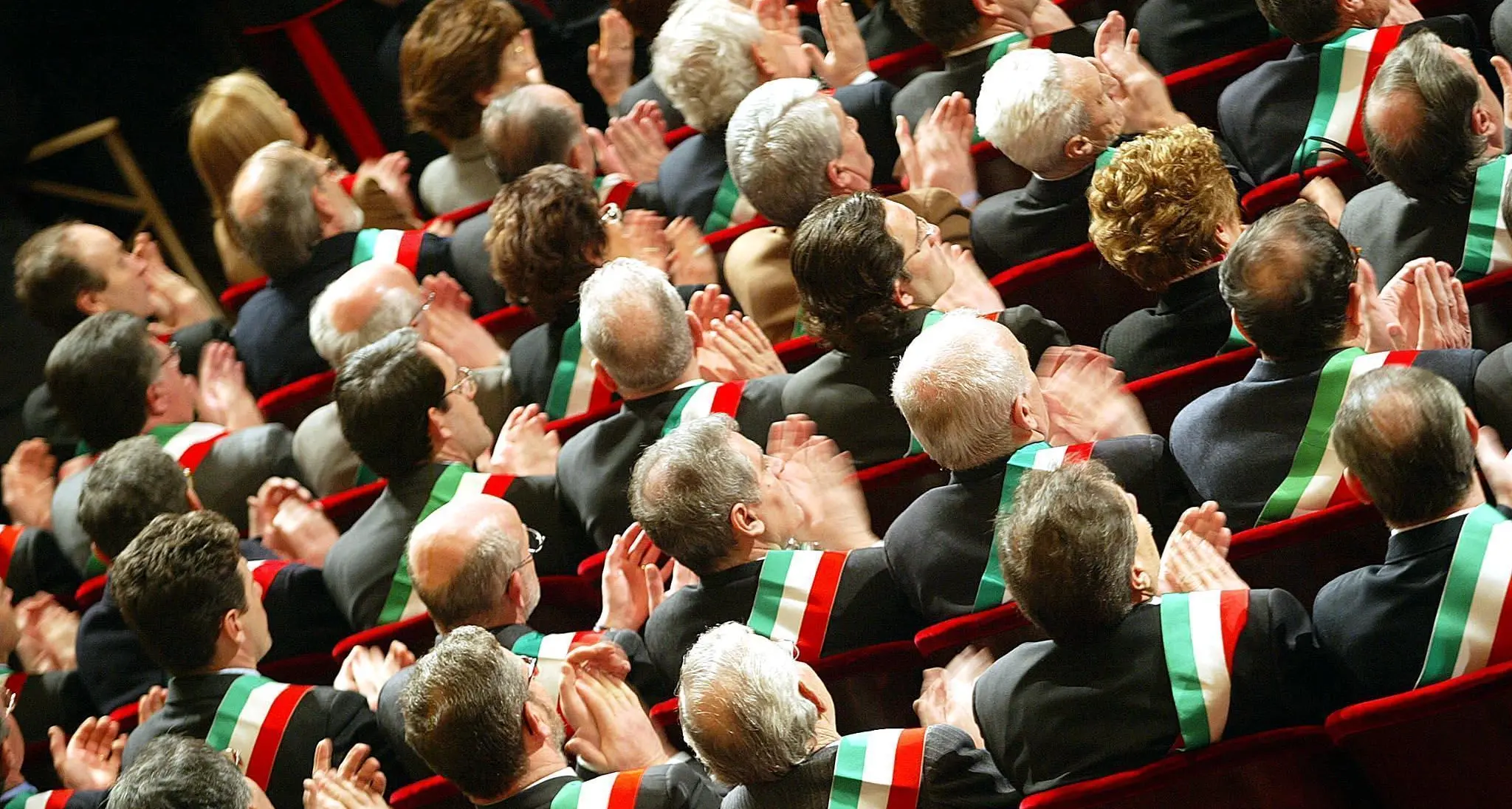 Dal 2020 gli stipendi dei sindaci aumentano del 7%