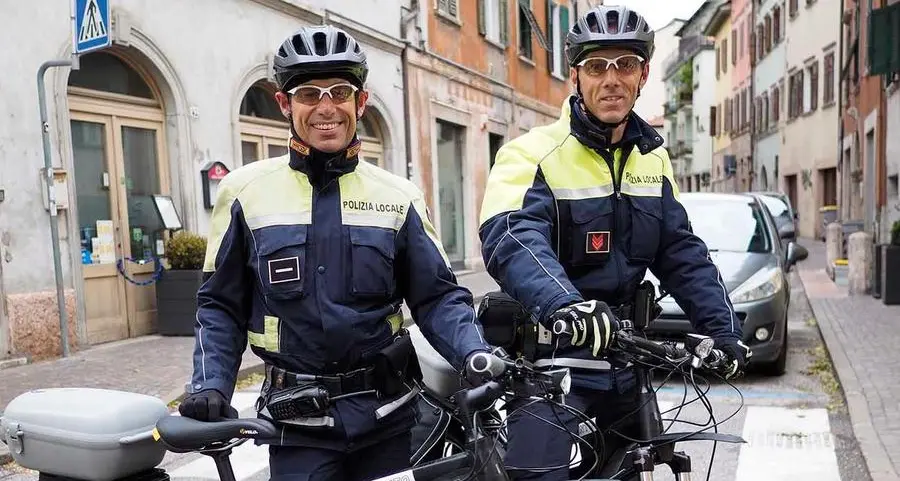Calano i vigili di quartiere: i rioni costretti ad accorparsi