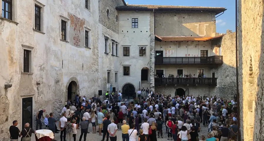 Castel Belasi ieri si è svelato in tutta la sua bellezza