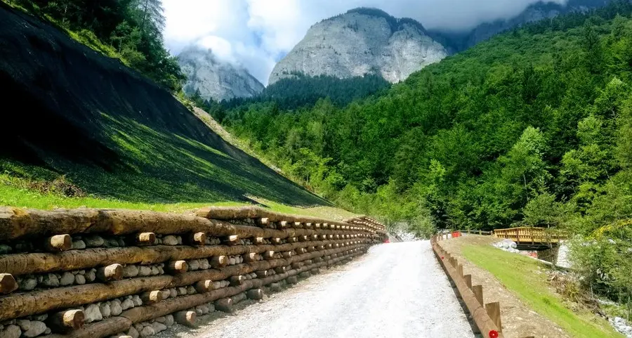 È di nuovo percorribile la strada per malga Tuena