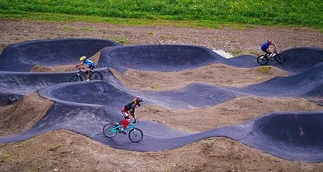 A Lavarone il circuito per le evoluzioni dei bikers