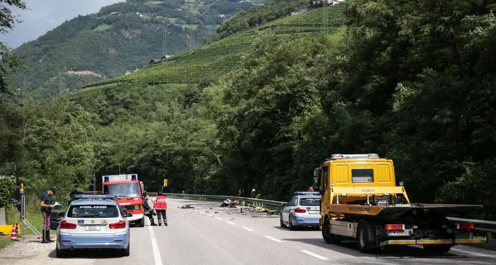Rene e Jessica, indagine della polizia sul terribile schianto in moto