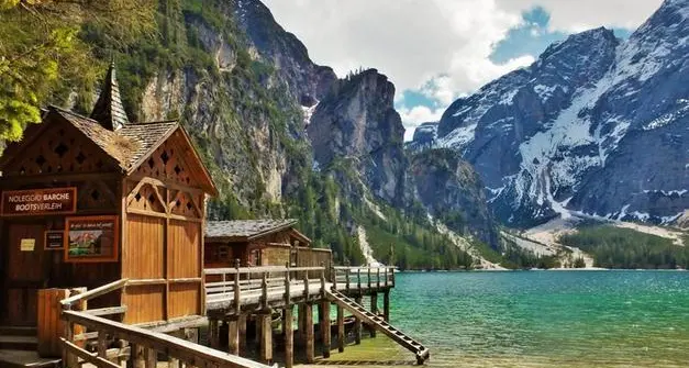 Mobilità, 106.506 persone al lago di Braies in autobus