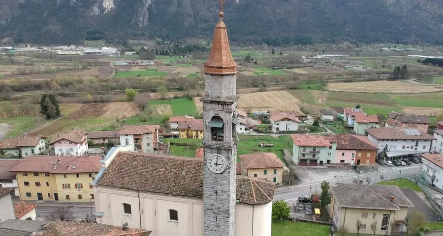 Torre campanaria di Darzo partono i lavori di restauro
