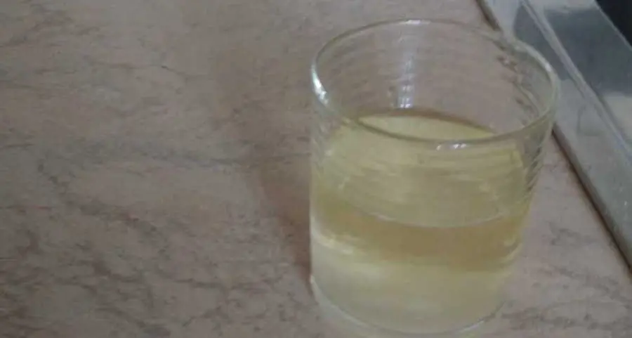«Acqua colorata? Colpa dei rubinetti nelle case»