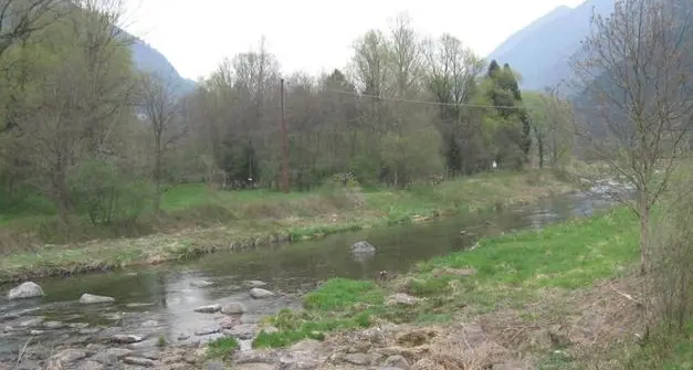 Tragedia a Condino, uomo trovato morto nel fiume Chiese