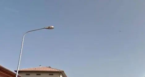Addio vecchi lampioni, arrivano le luci a led