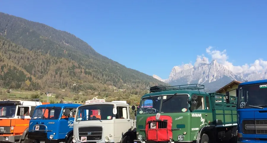 I camion di un tempo romberanno da Fonzaso al Primiero