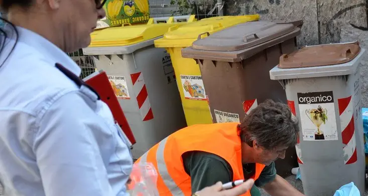 Controlli sui rifiuti abbandonati in 6 mesi inflitte oltre 120 multe