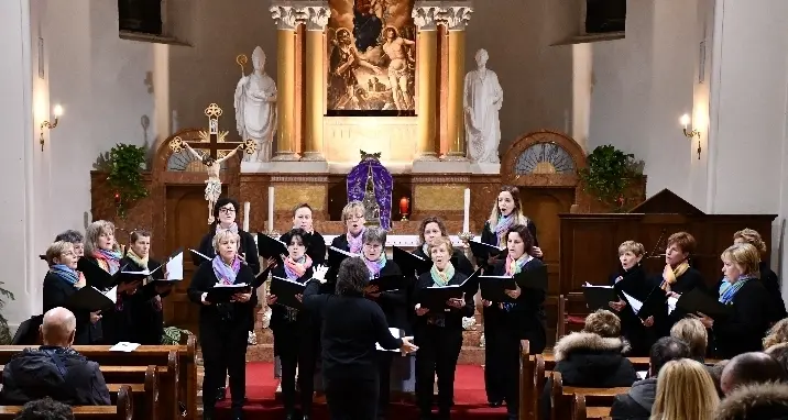 Le donne cantano “gregoriano”