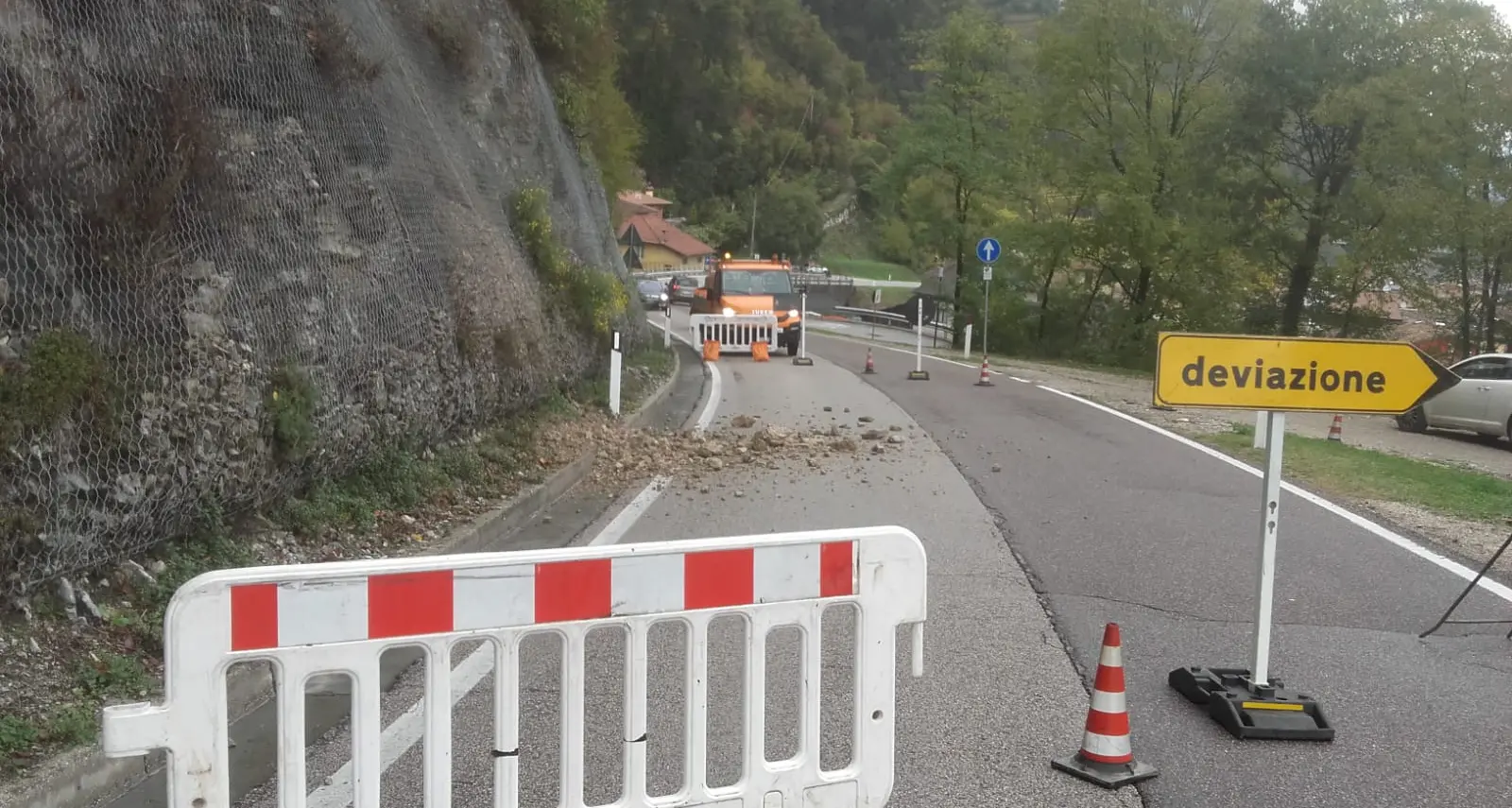 Smottamento tra Aldeno e Cimone, traffico deviato