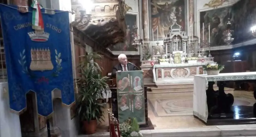 Giovanni Meozzi torna a Storo e canta per amici e parenti
