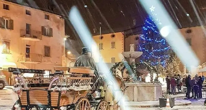 Arte, musica e specialità tedesche al mercatino di Cavedine