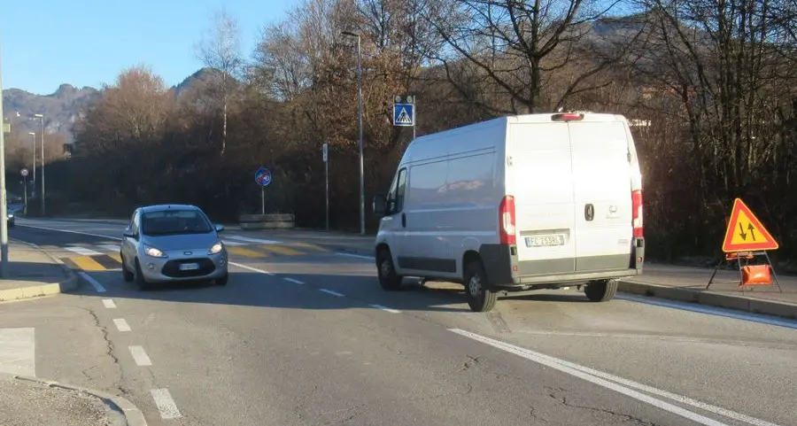In via Hack doppio senso di marcia: tolta la ciclabile