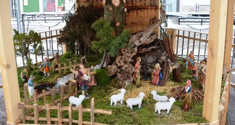 Civezzano è diventato “ombelico del mondo” dei presepi