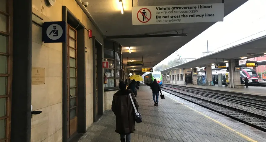Il treno parte, due bimbi rimangono a bordo