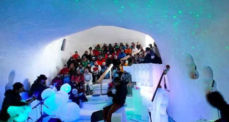 Teatro di ghiaccio: i Bandabardò suonano per primi