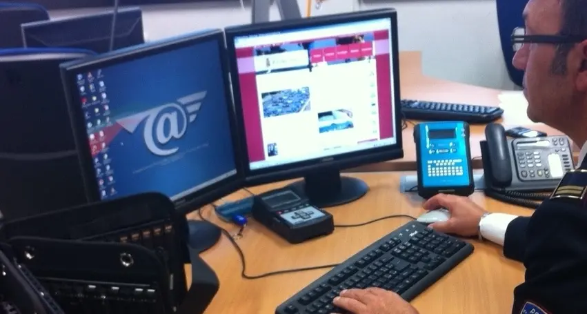 La truffa corre online: in un anno mille denunce