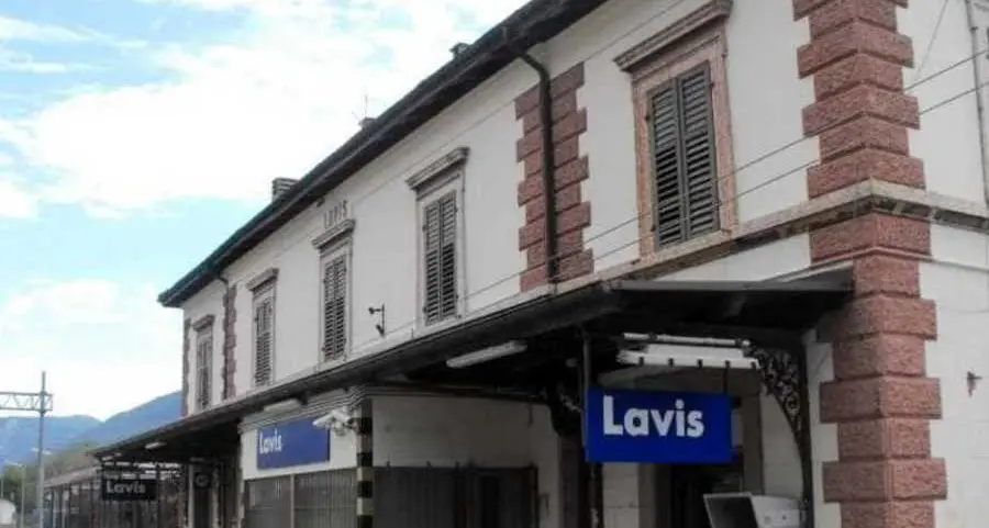 Il bus centro-stazione treni non è utile e costa troppo