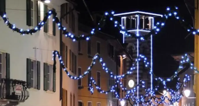 Atmosfera suggestiva in centro storico a Fiera