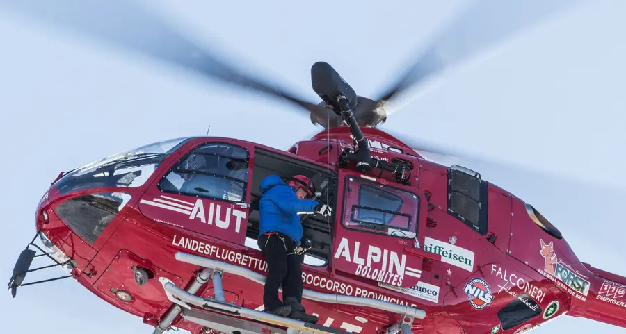 Alpinista tedesco scivola nel canalone e muore sul Sella