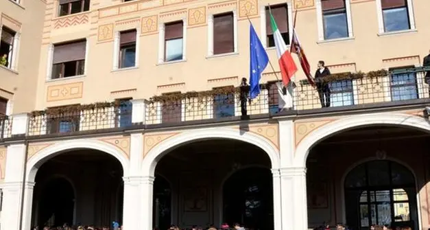 Rovereto, studentessa malata di tubercolosi, scattano i test a scuola
